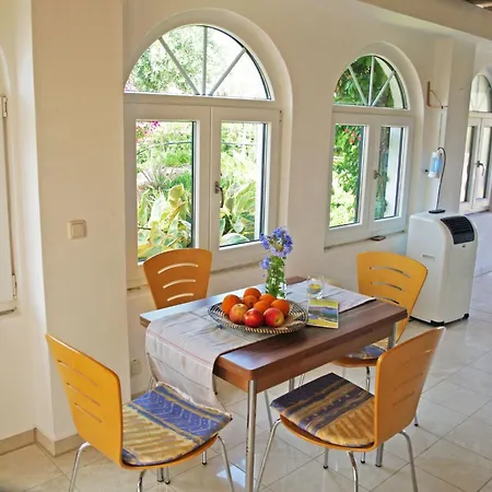 In Ermioni Mit Grill- Gemeinschaftlichem Pool Und Terrasse By Interhome Thermisía