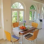 In Ermioni Mit Grill- Gemeinschaftlichem Pool Und Terrasse By Interhome Thermisía