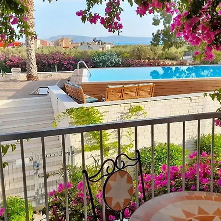 In Ermioni Mit Grill- Gemeinschaftlichem Pool Und Terrasse By Interhome Thermisía