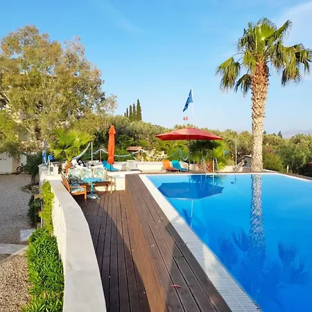 In Ermioni Mit Grill- Gemeinschaftlichem Pool Und Terrasse By Interhome Thermisía