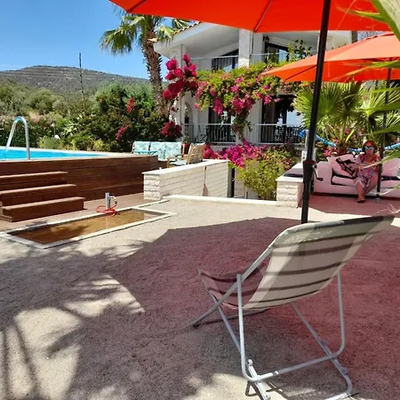In Ermioni Mit Grill- Gemeinschaftlichem Pool Und Terrasse By Interhome Ferienhaus