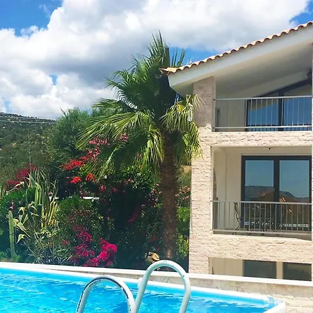 In Ermioni Mit Grill- Gemeinschaftlichem Pool Und Terrasse By Interhome Ferienhaus Thermisía