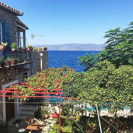 別荘 In Ermioni Mit Grill- Gemeinschaftlichem Pool Und Terrasse By Interhome Thermisía