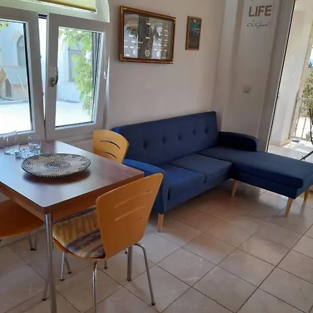 In Ermioni Mit Grill- Gemeinschaftlichem Pool Und Terrasse By Interhome Casa vacanze *
