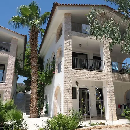 Casa vacanze In Ermioni Mit Grill- Gemeinschaftlichem Pool Und Terrasse By Interhome Thermisía