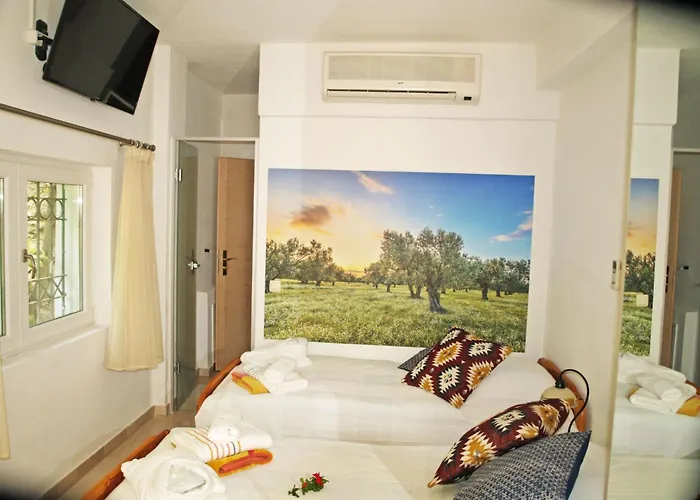 In Ermioni Mit Grill- Gemeinschaftlichem Pool Und Terrasse By Interhome Hébergement de vacances *