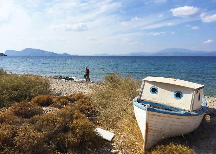 In Ermioni Mit Grill- Gemeinschaftlichem Pool Und Terrasse By Interhome Hébergement de vacances *